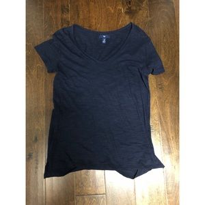 Gap V-Neck Tee